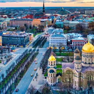 Baltic Countries: Complete 21-Day Guide to Estonia, Latvia and Lithuania